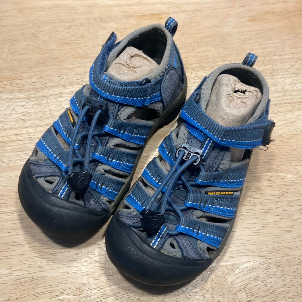 KEEN Newport H2